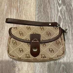 Dooney & Bourke canvas & leather trim wristlet/clutch